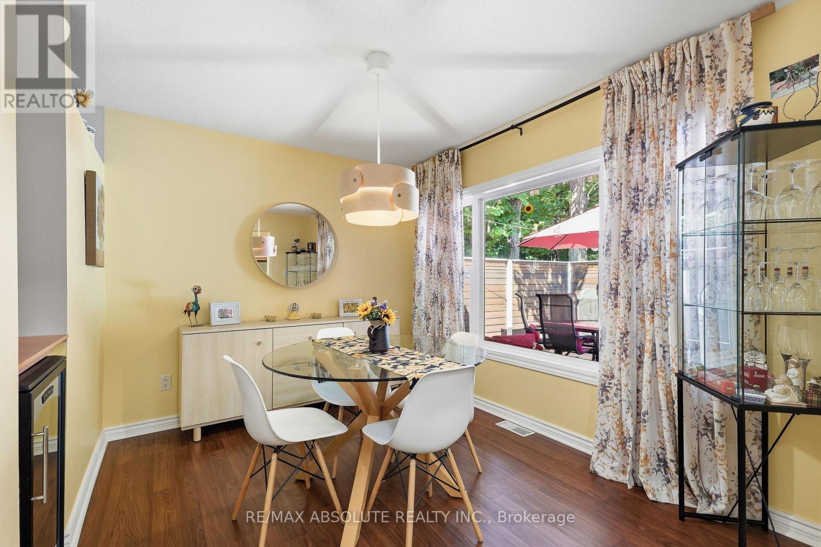829 Montreal Road, Ottawa, ON