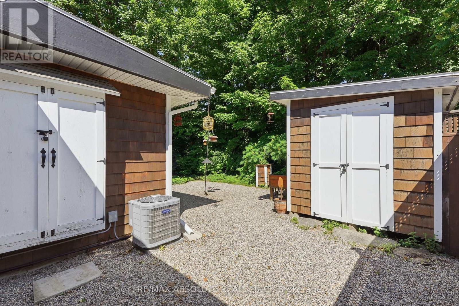 829 Montreal Road, Ottawa, ON
