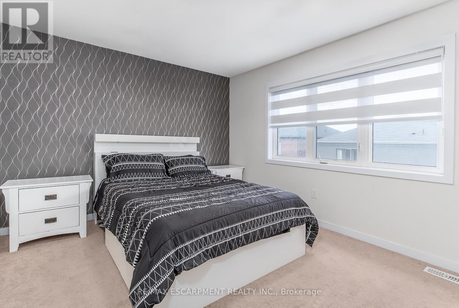 32 Hedges Crescent, Hamilton, ON