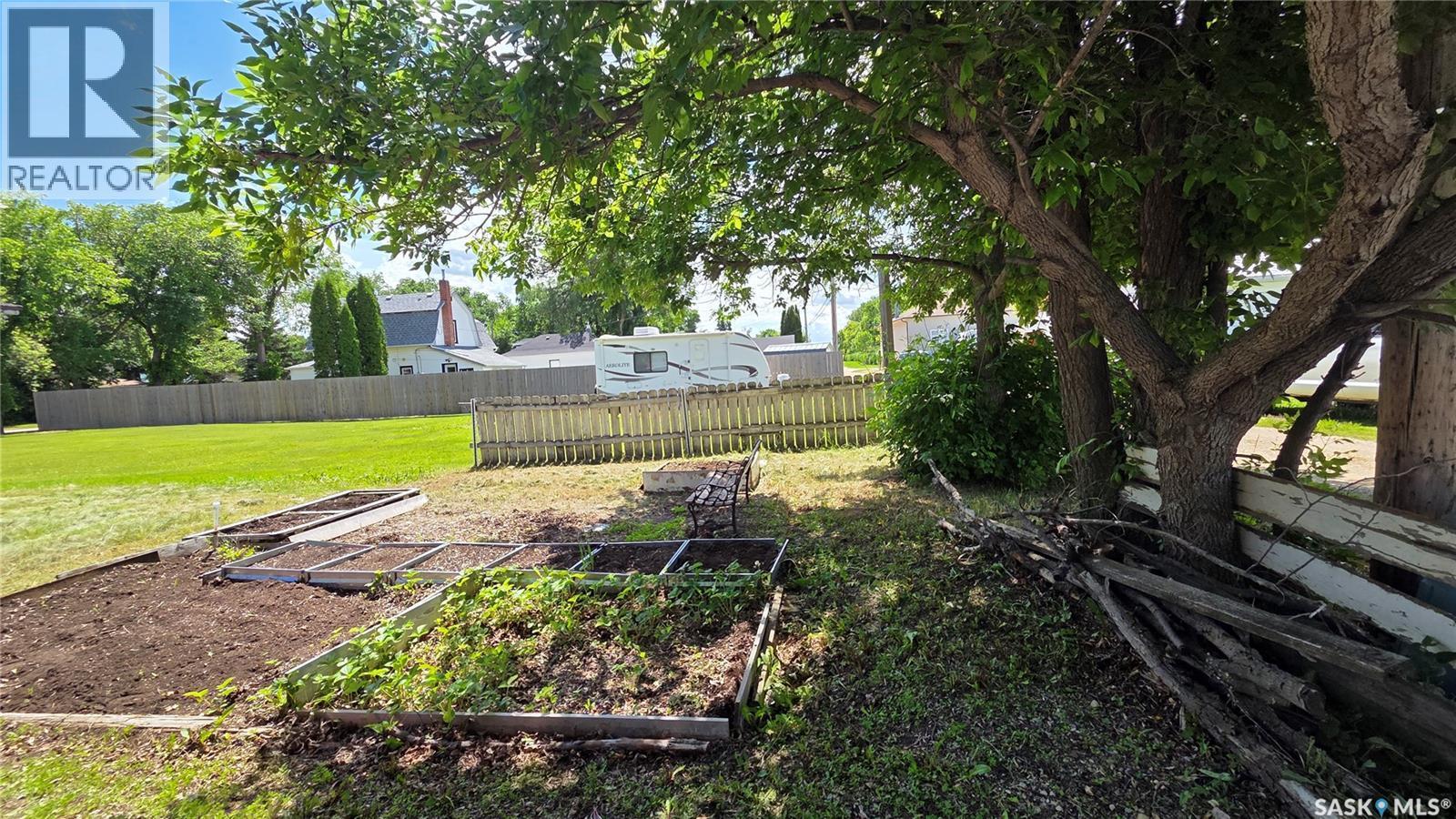 307 1St Street E, Wilkie, SK