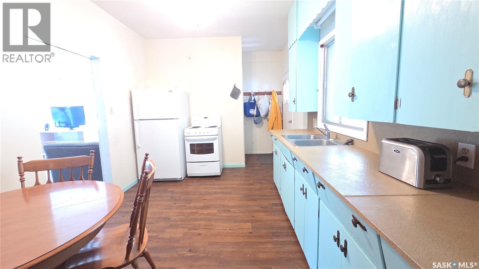 307 1St Street E, Wilkie, SK