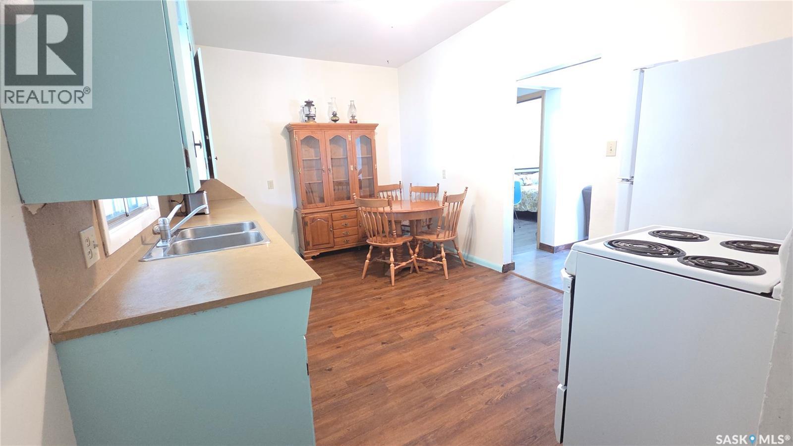 307 1St Street E, Wilkie, SK