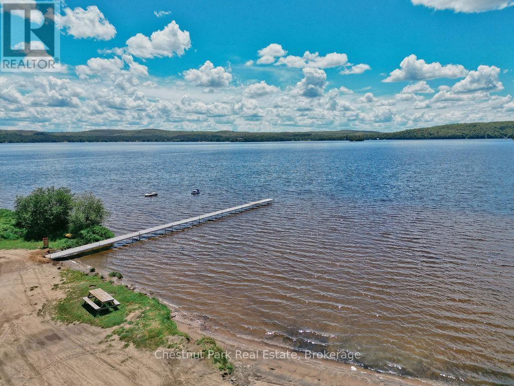 Sand Lake - Unit 1 - 98 North Shore Road, Kearney (Proudfoot), ON