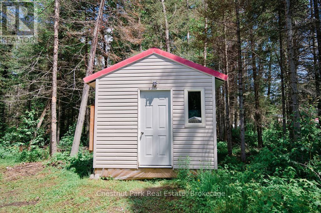 12' x 15' Shed part of Lease - Unit 1 - 98 North Shore Road, Kearney (Proudfoot), ON