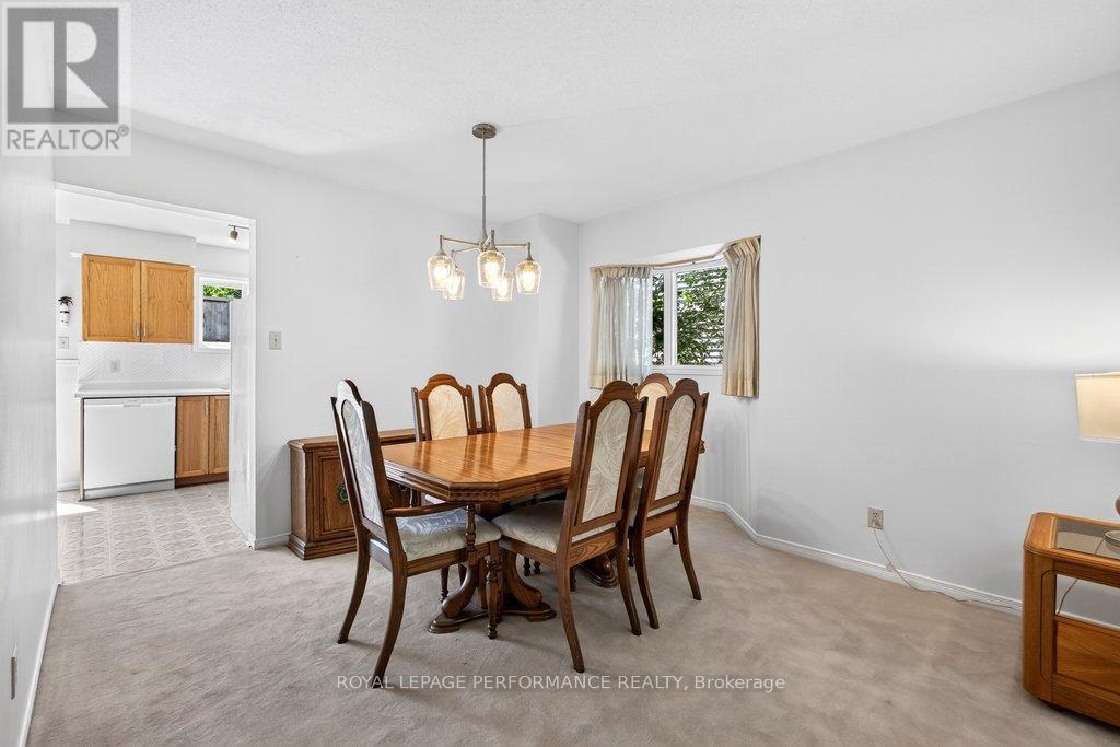 38 Burlington Crescent, Ottawa, ON