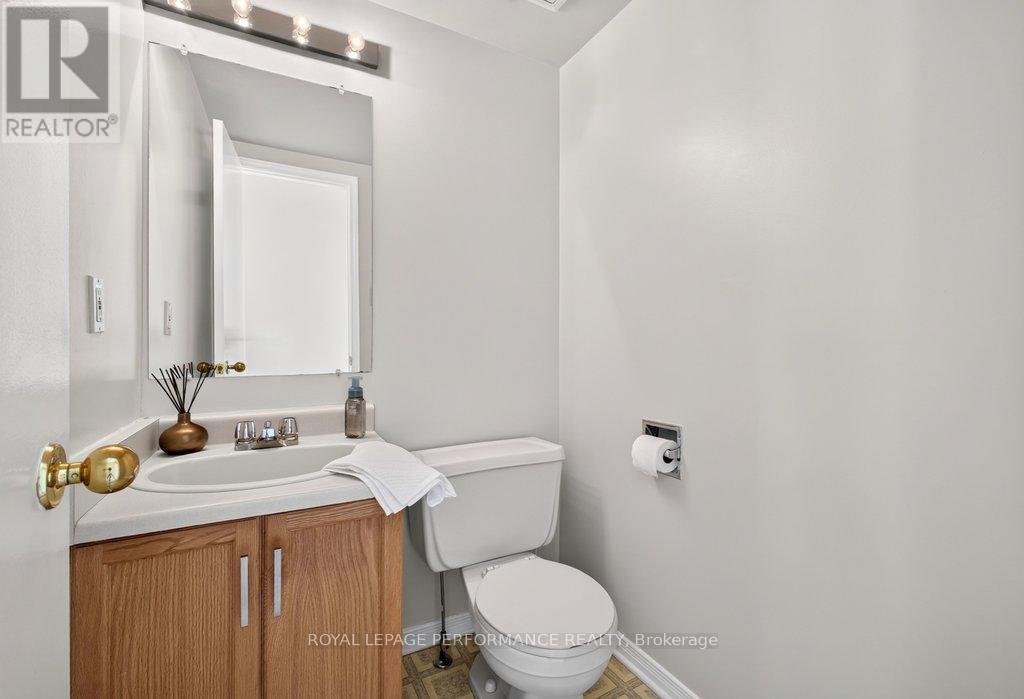 38 Burlington Crescent, Ottawa, ON