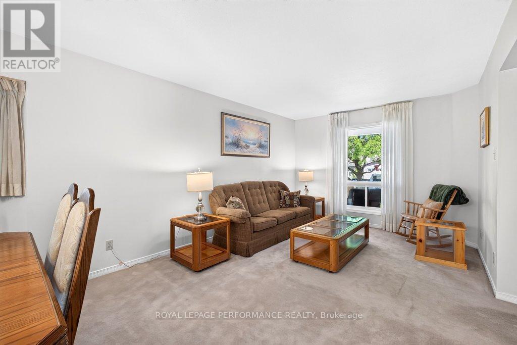 38 Burlington Crescent, Ottawa, ON