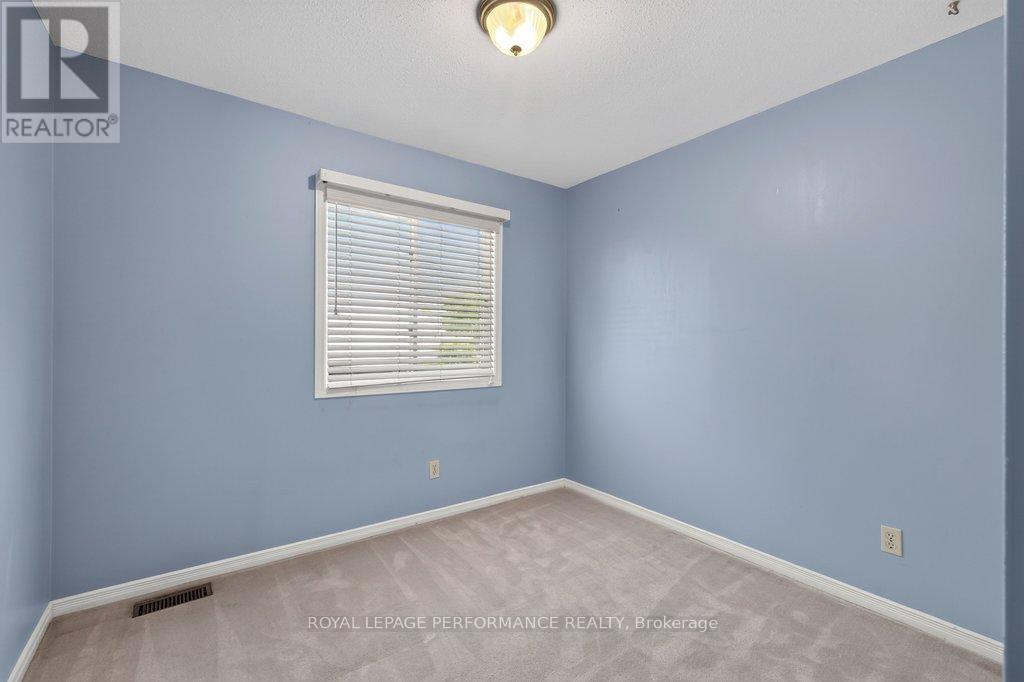 38 Burlington Crescent, Ottawa, ON