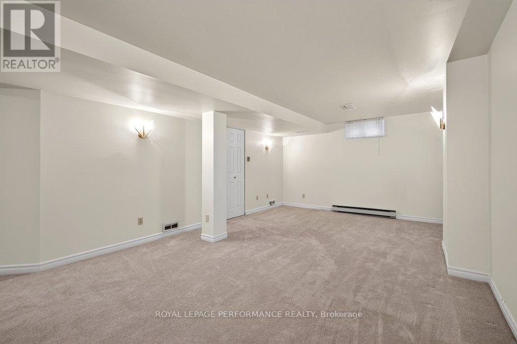 38 Burlington Crescent, Ottawa, ON