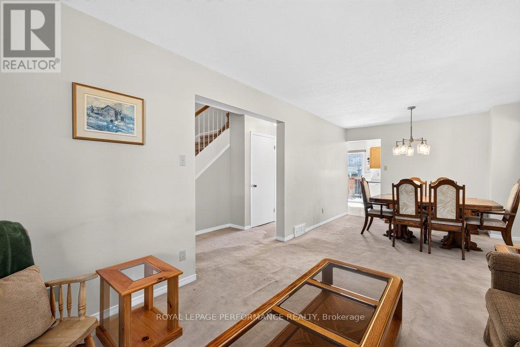 38 Burlington Crescent, Ottawa, ON