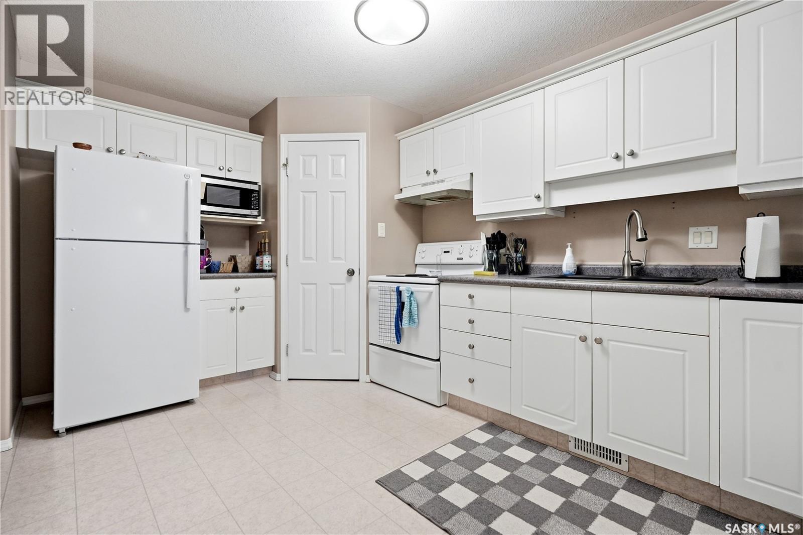 5446 Rochdale Boulevard, Regina, SK