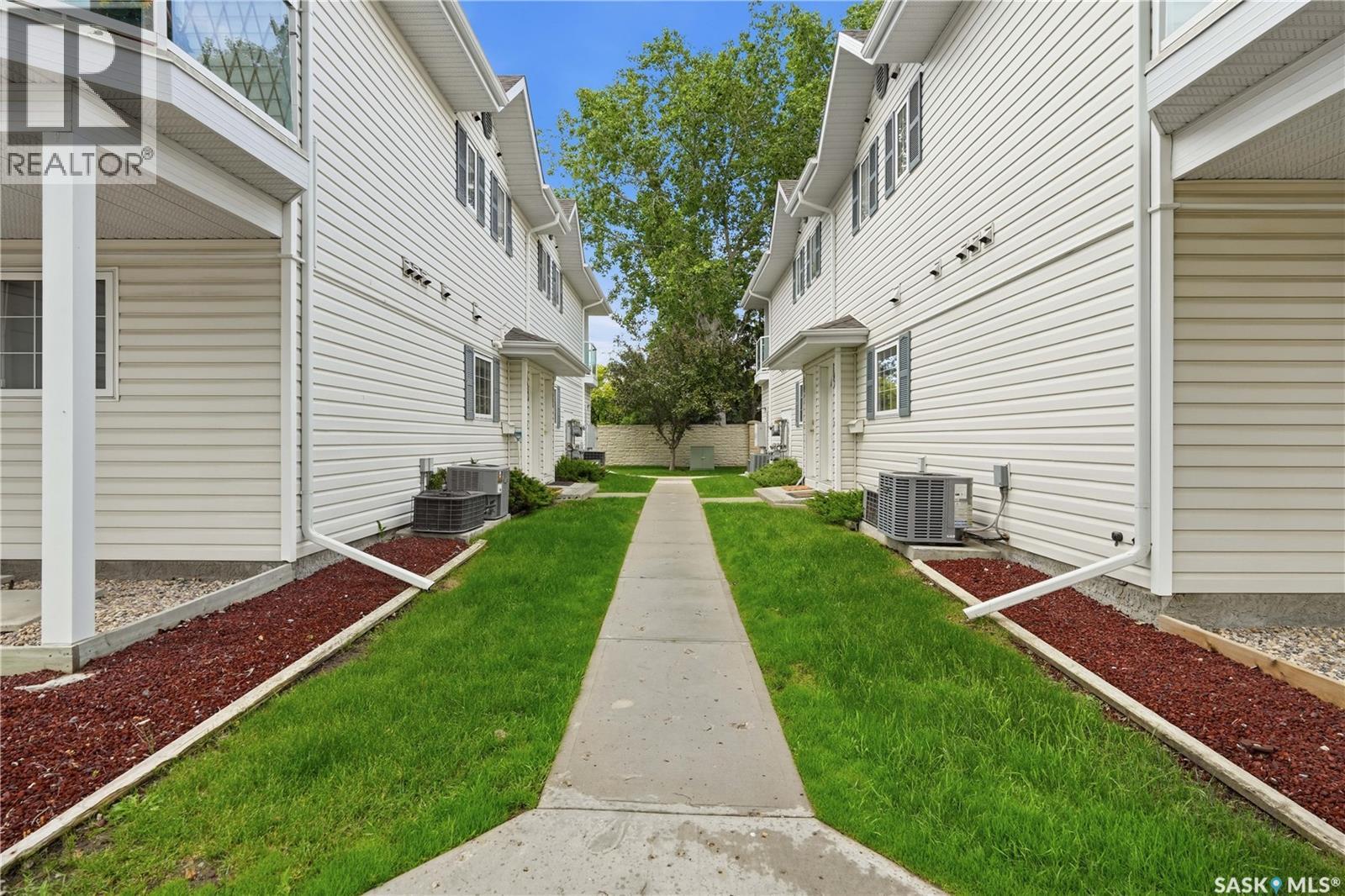 5446 Rochdale Boulevard, Regina, SK