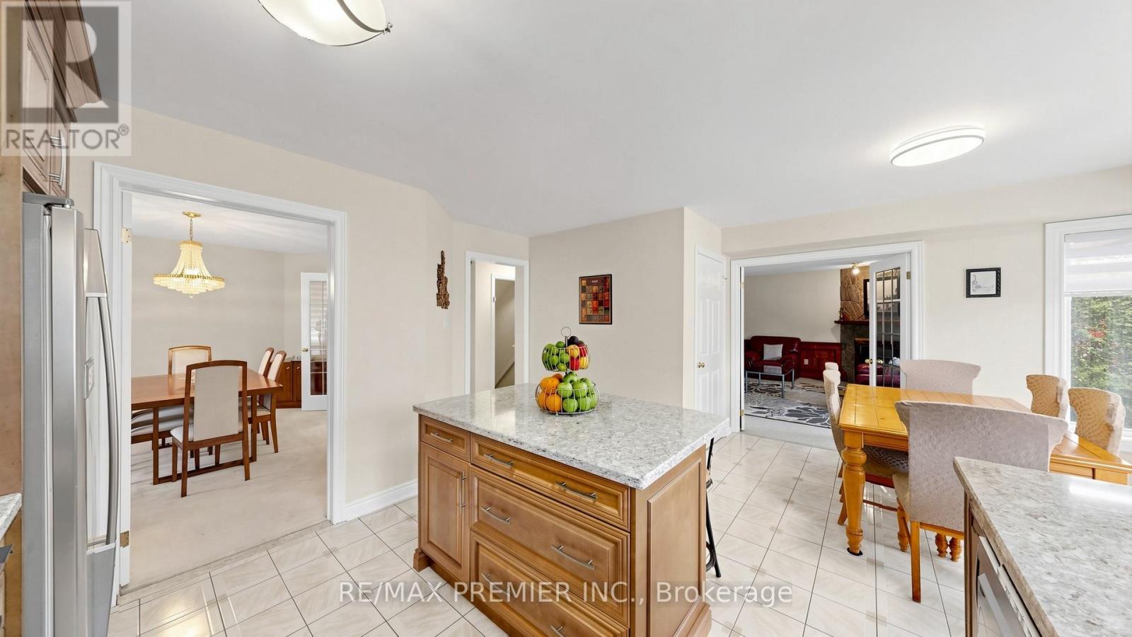 6279 Donway Drive, Mississauga, ON