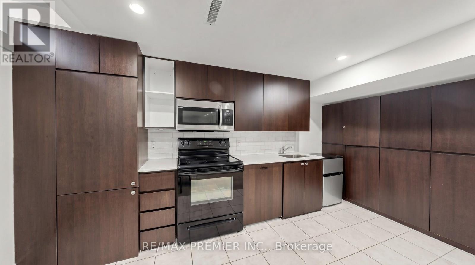 6279 Donway Drive, Mississauga, ON