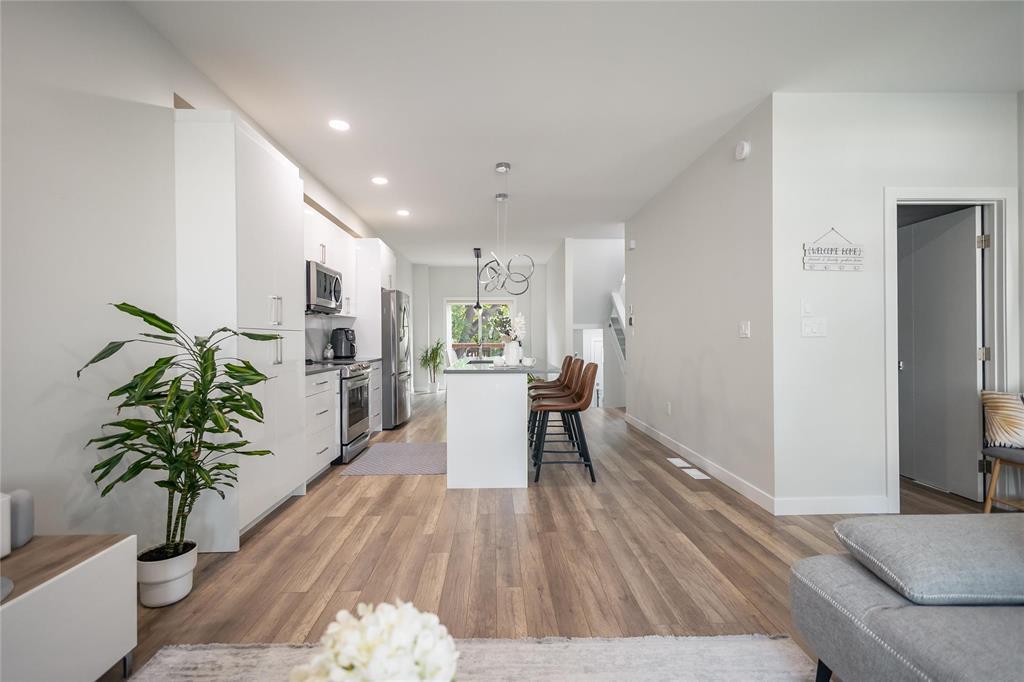 146 Pilgrim Avenue, Winnipeg, MB - Indoor