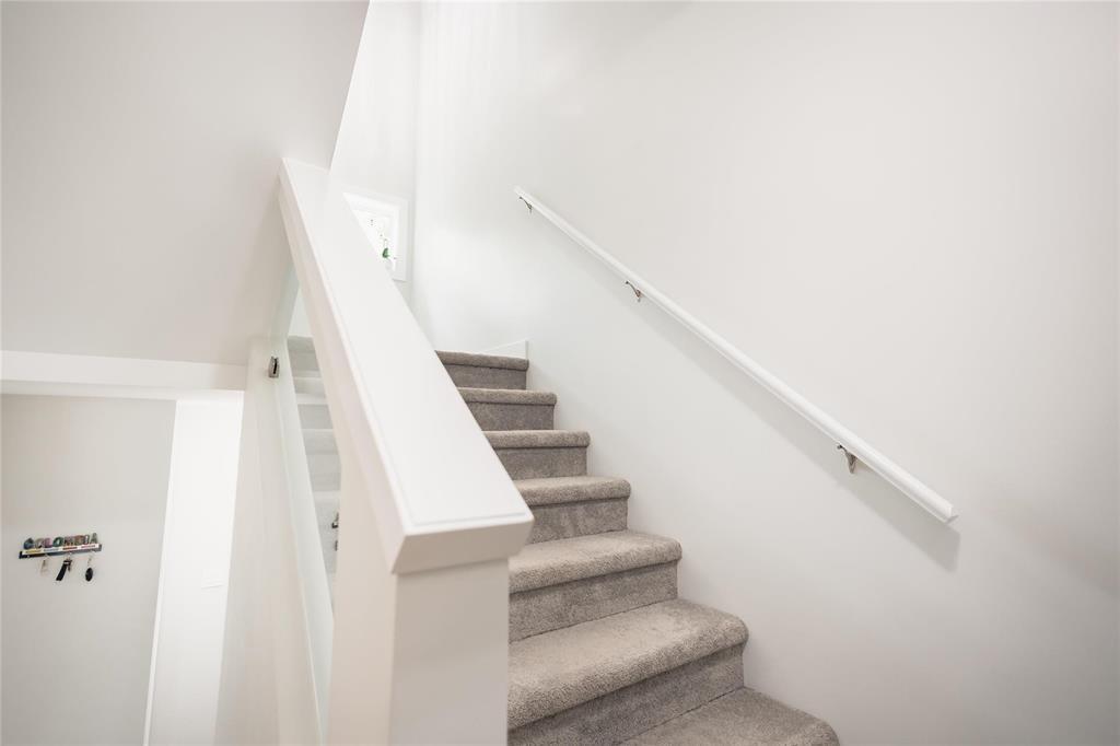 146 Pilgrim Avenue, Winnipeg, MB - Indoor Photo Showing Other Room