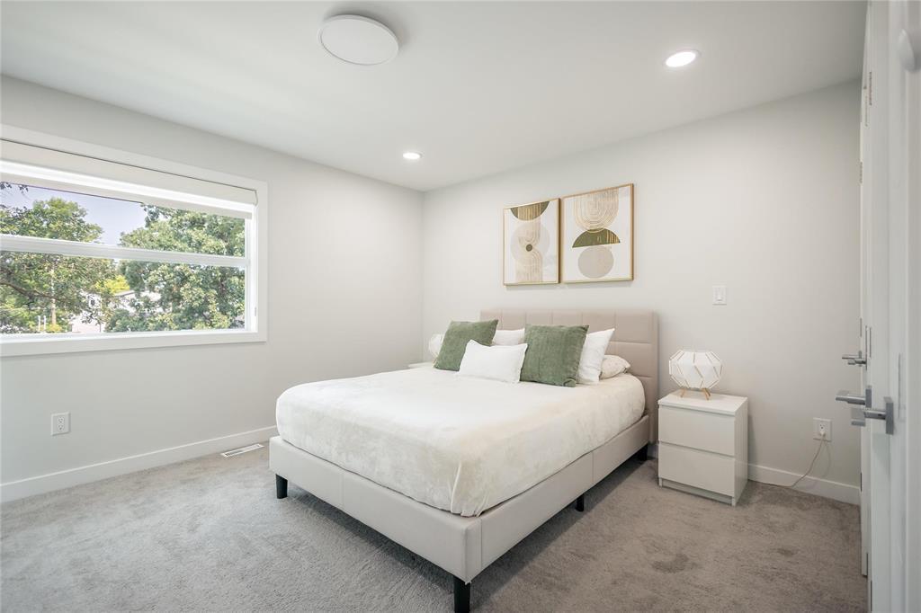 146 Pilgrim Avenue, Winnipeg, MB - Indoor Photo Showing Bedroom