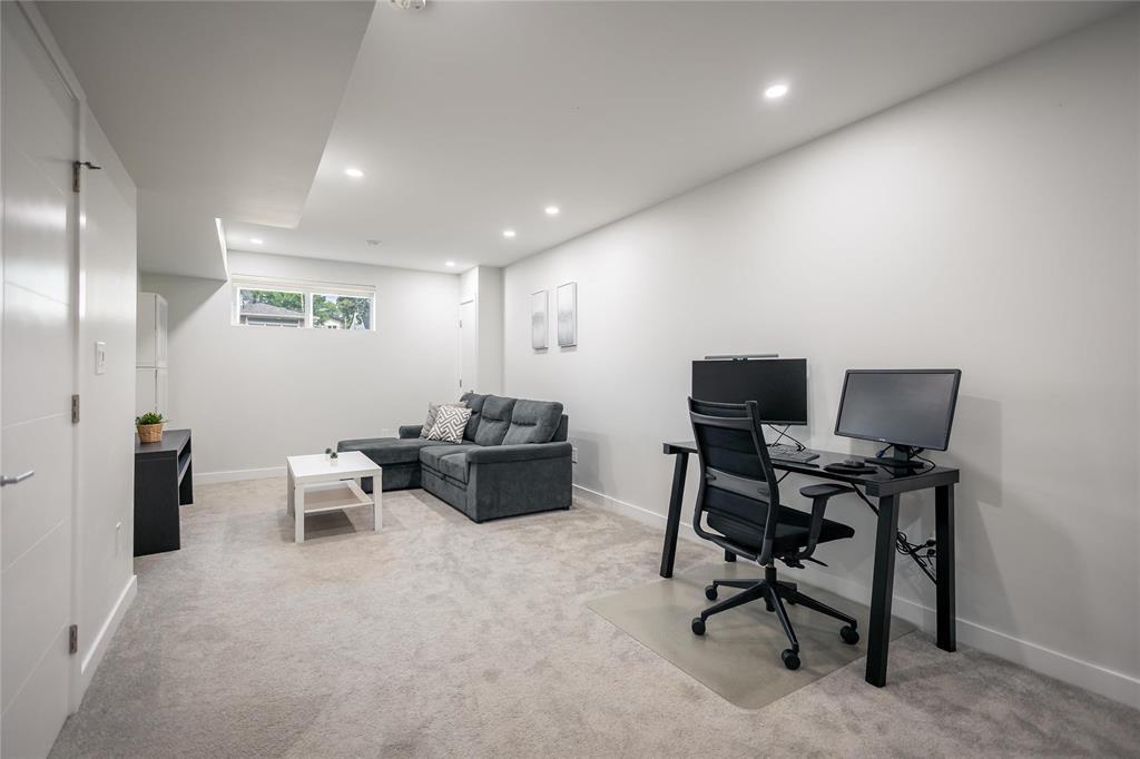 146 Pilgrim Avenue, Winnipeg, MB - Indoor