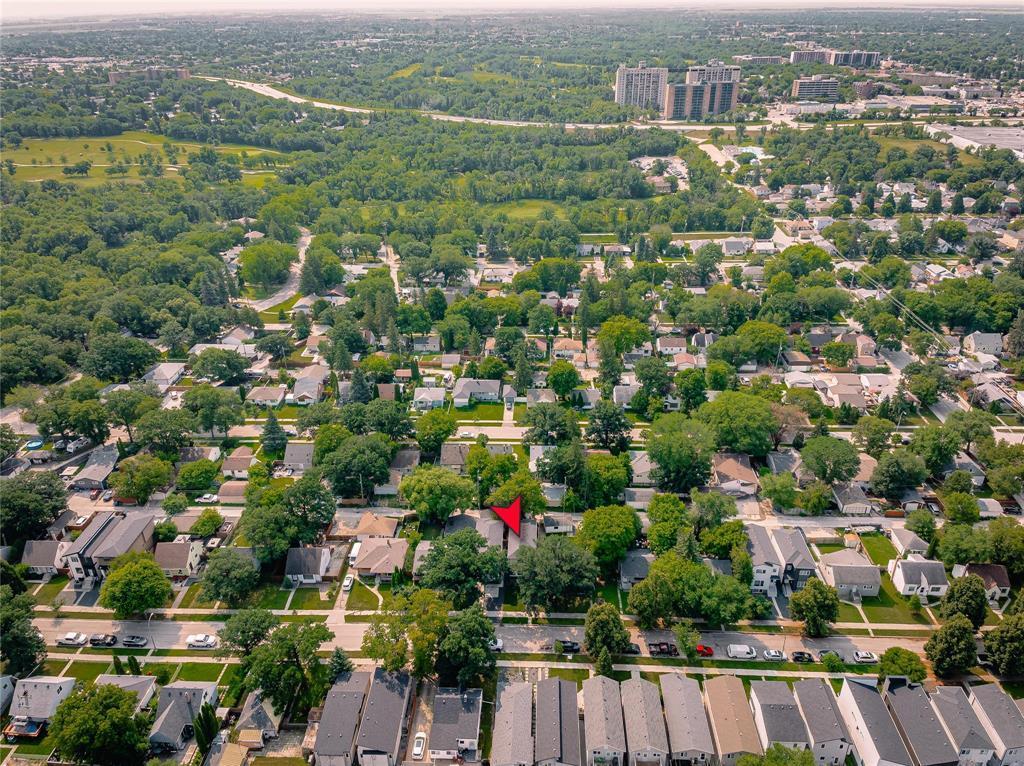 146 Pilgrim Avenue, Winnipeg, MB - Outdoor With View