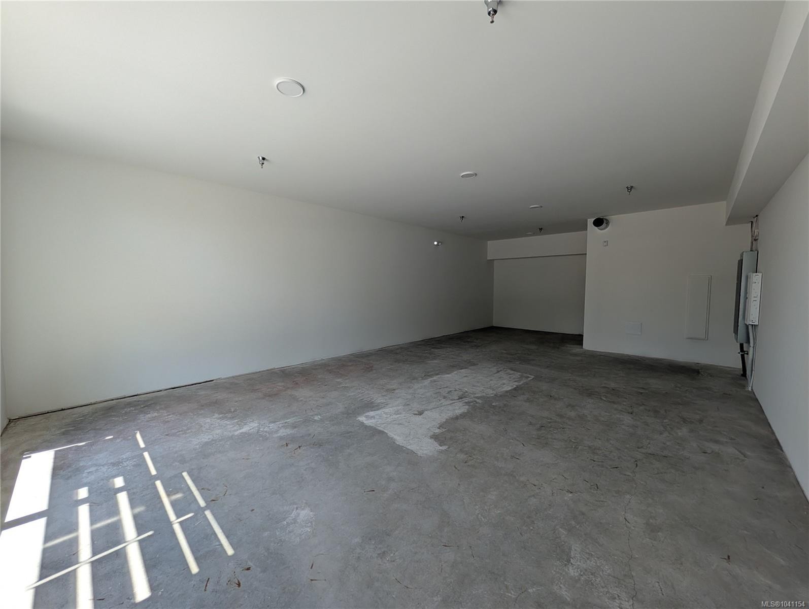 #101-2270 Harbour Rd, Sidney, BC