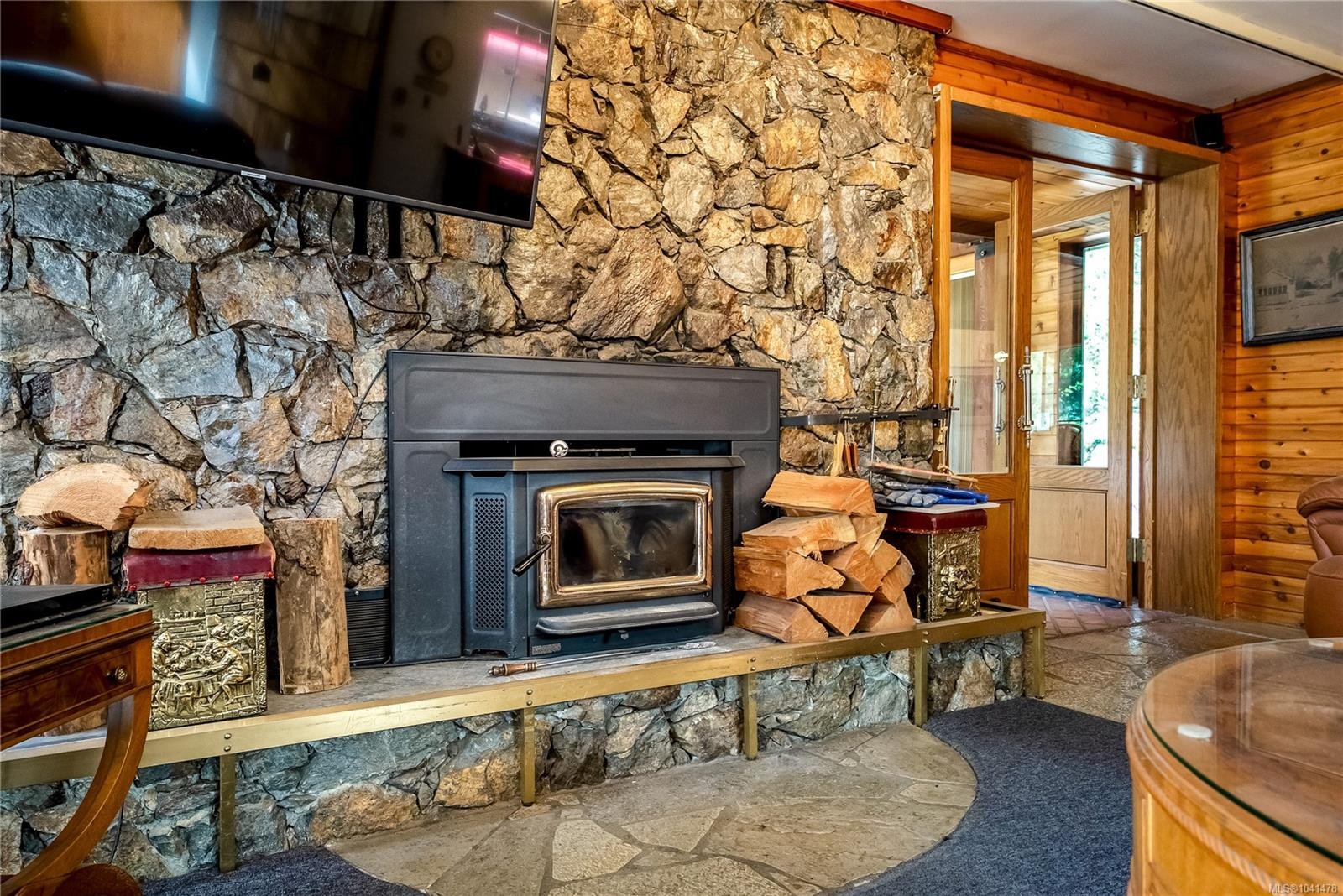 1698 Millstream Rd, Highlands, BC