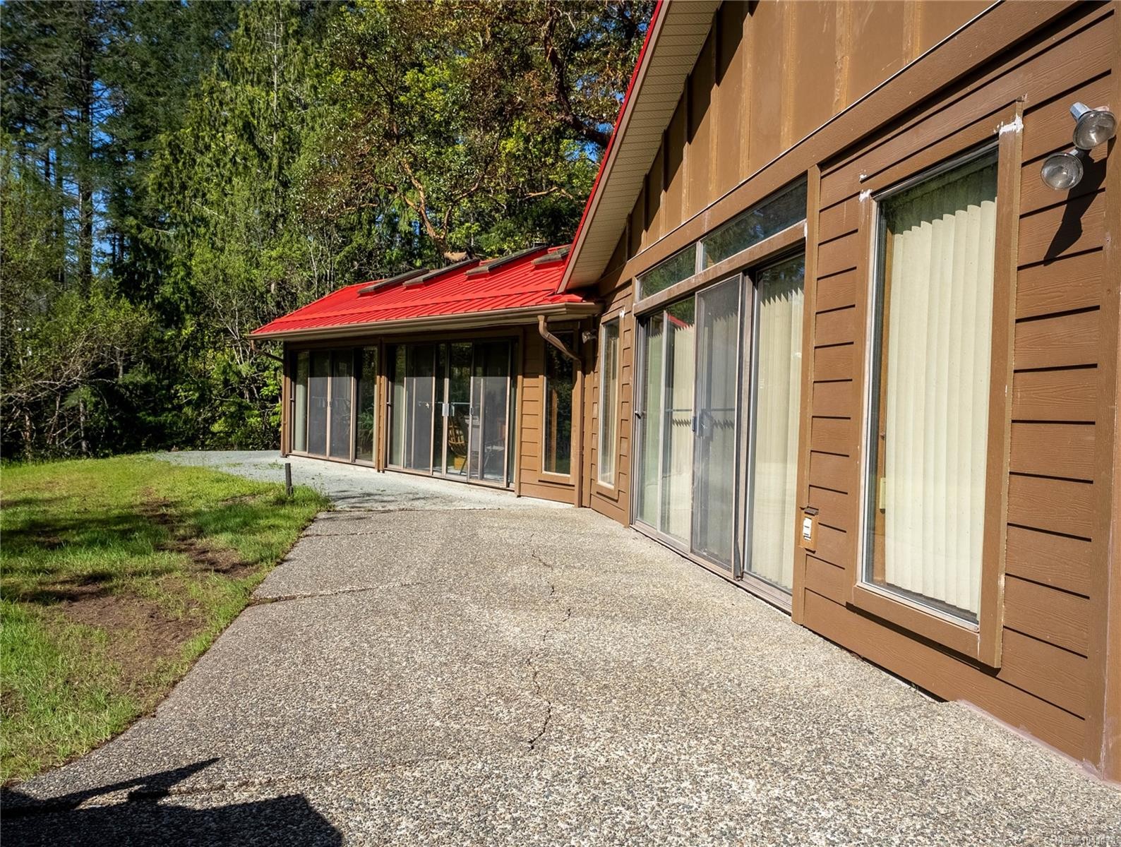 1698 Millstream Rd, Highlands, BC