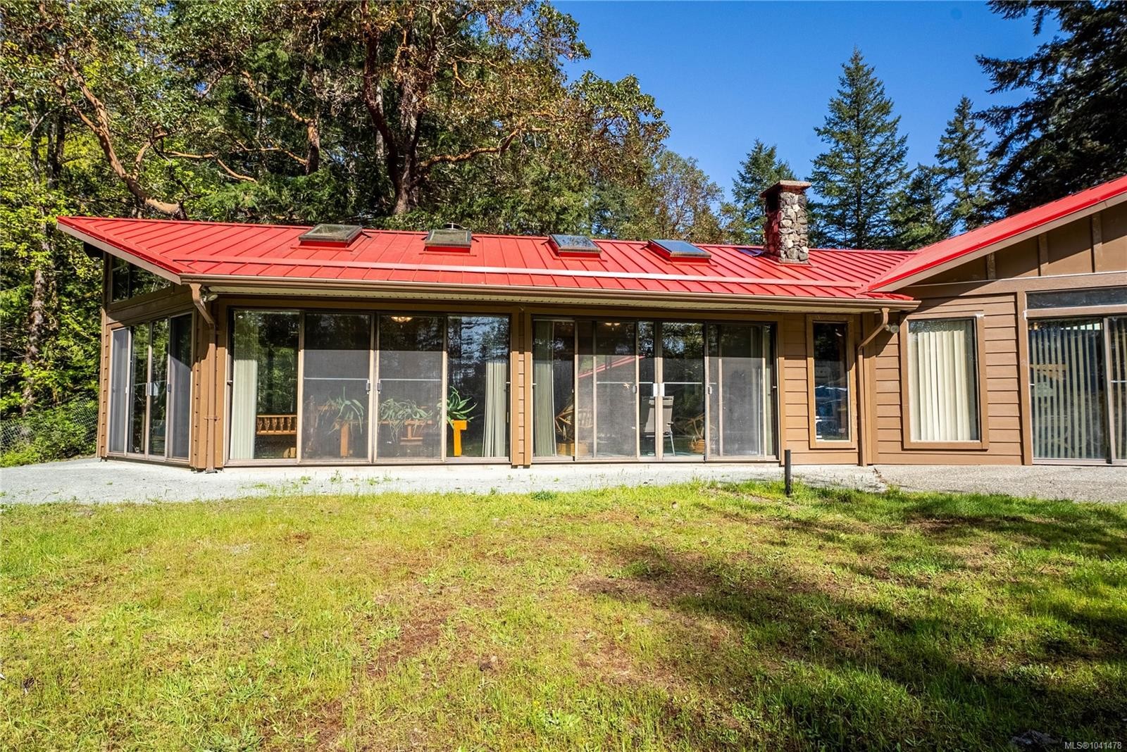 1698 Millstream Rd, Highlands, BC