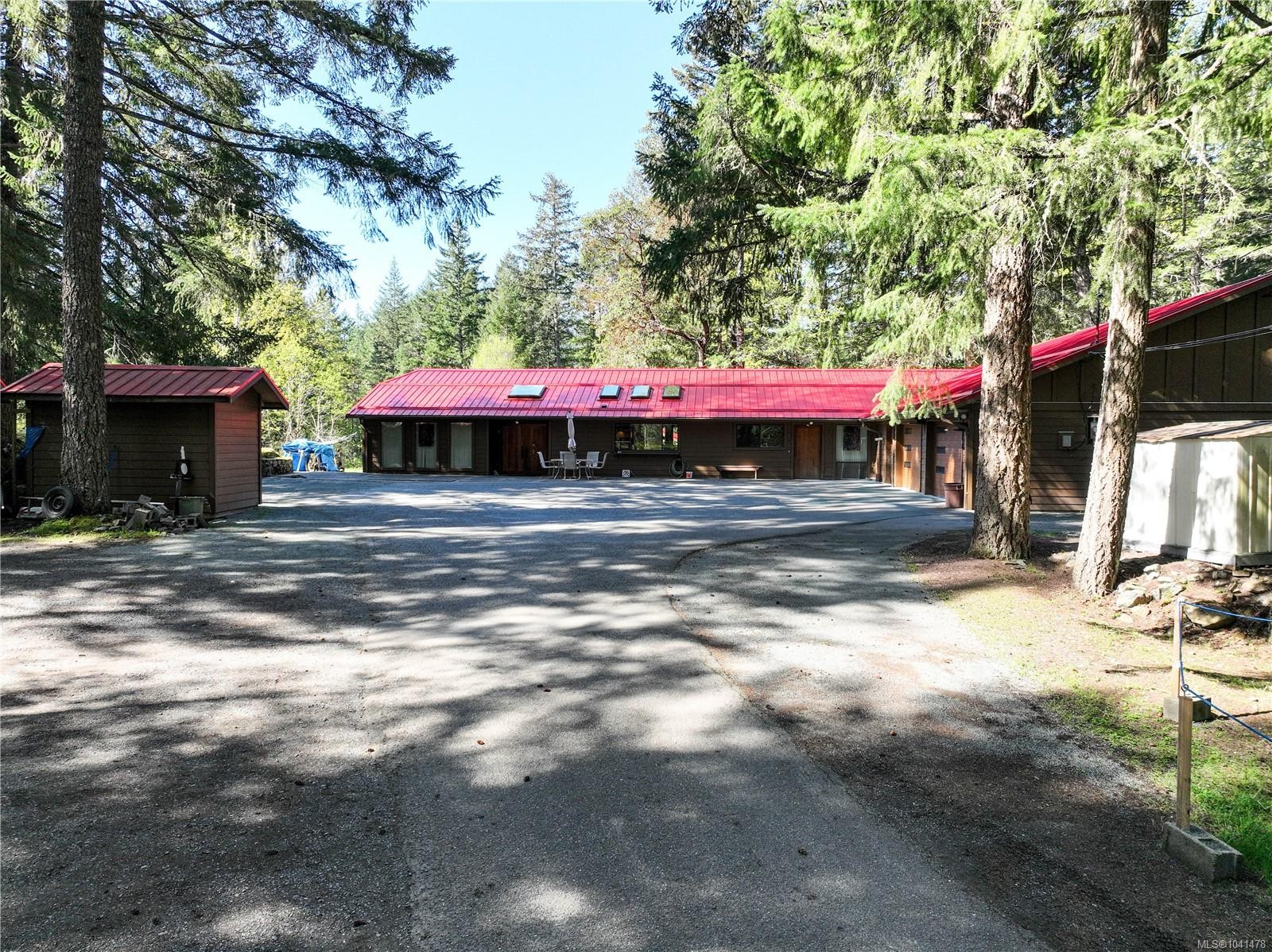 1698 Millstream Rd, Highlands, BC