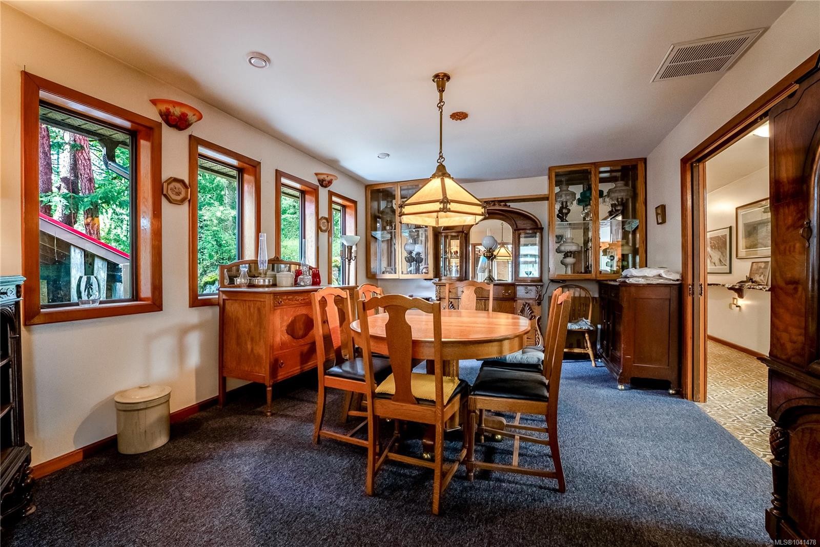 1698 Millstream Rd, Highlands, BC