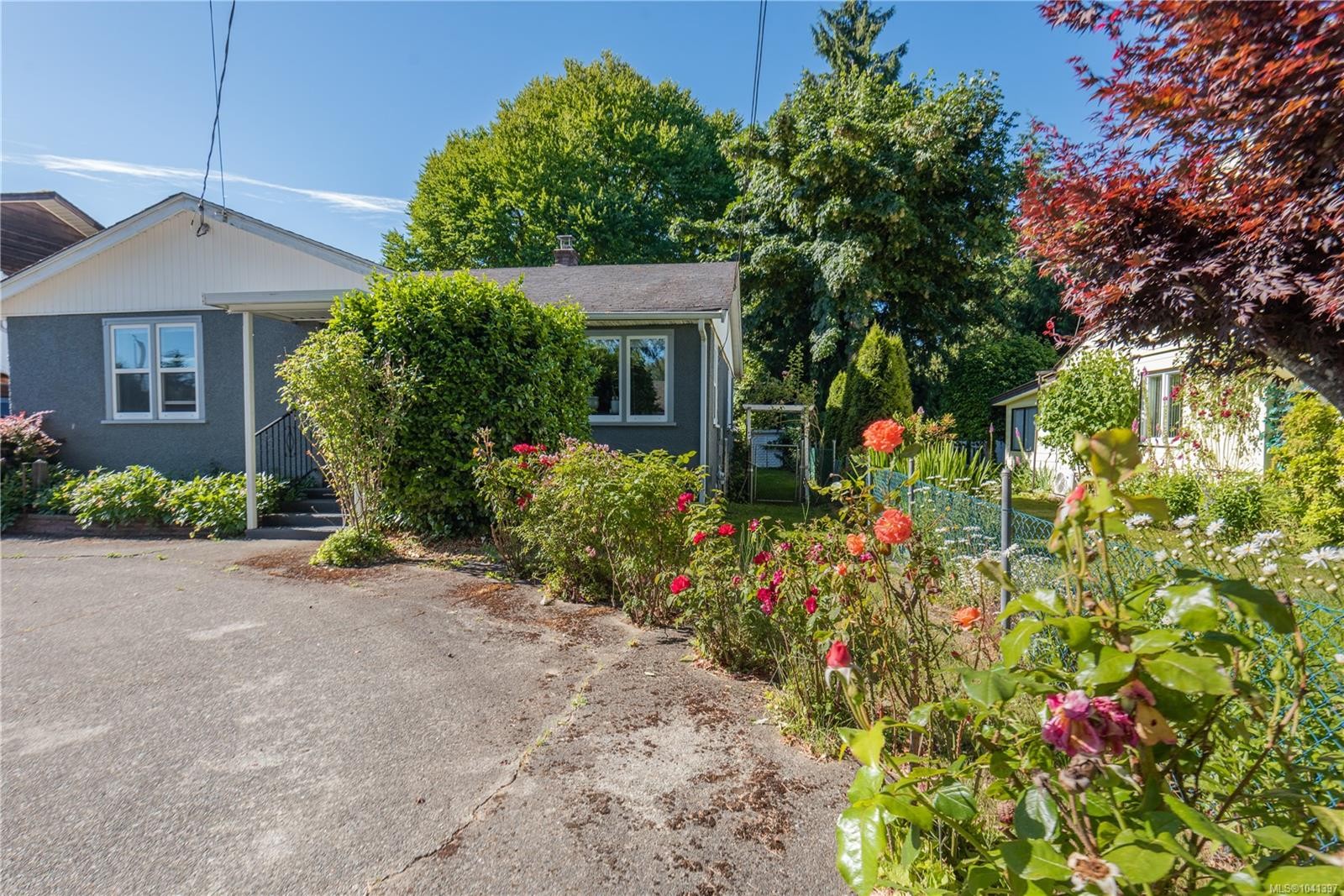 930 Wharncliffe Rd, Duncan, BC