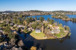 87 Kingham Pl View Royal, BC V9B 1L9