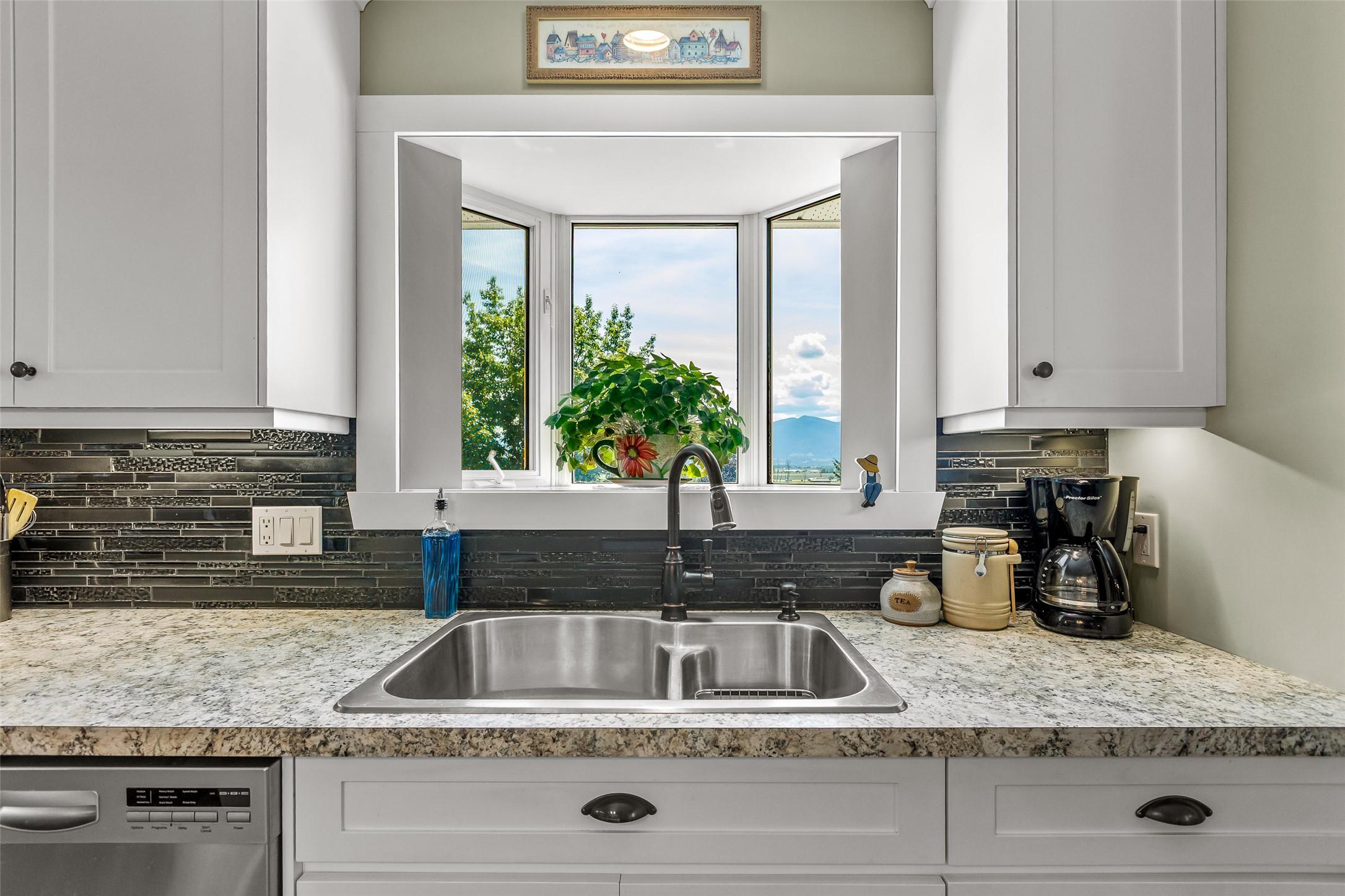 850 Packing Shed Road, Creston, BC