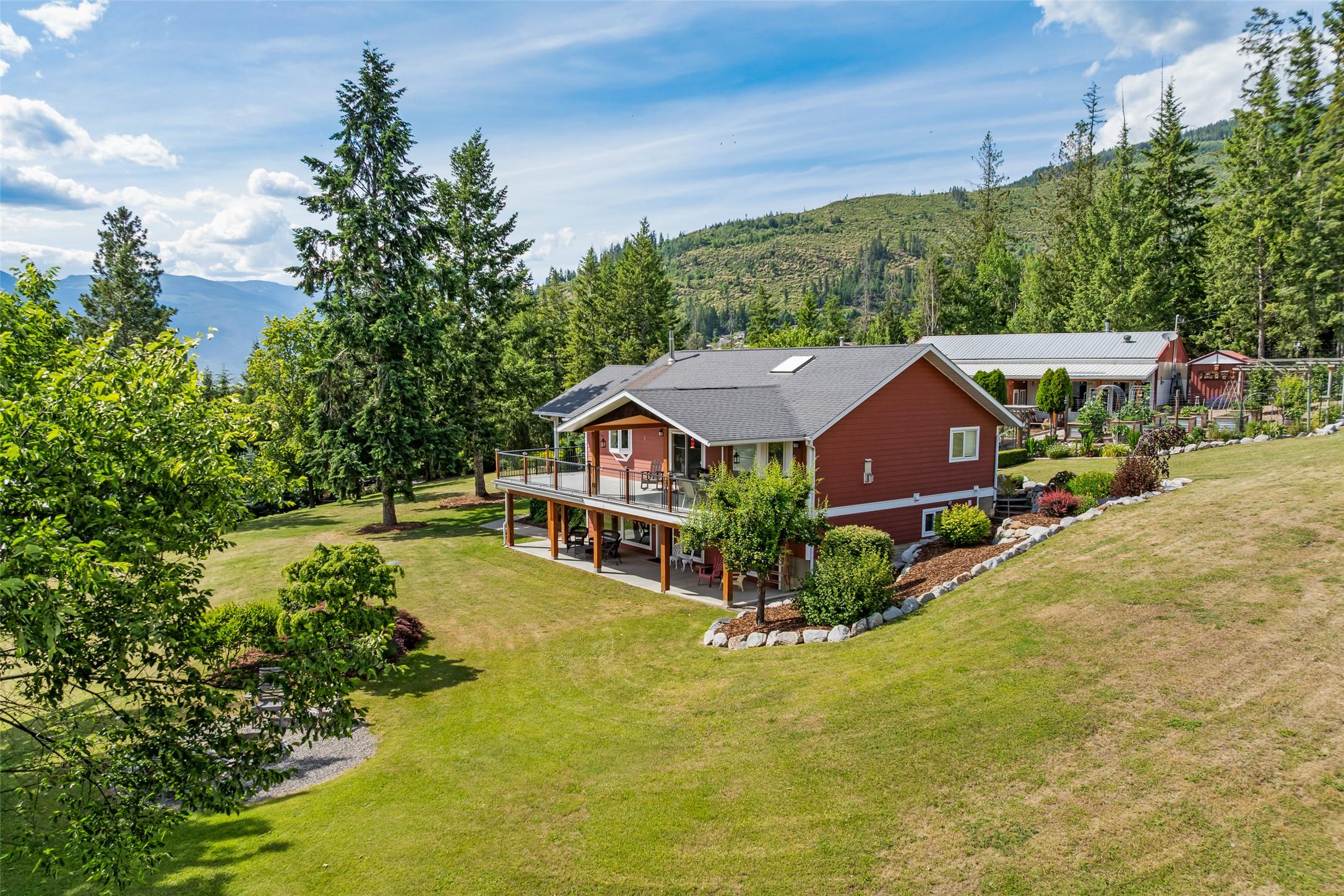 850 Packing Shed Road, Creston, BC
