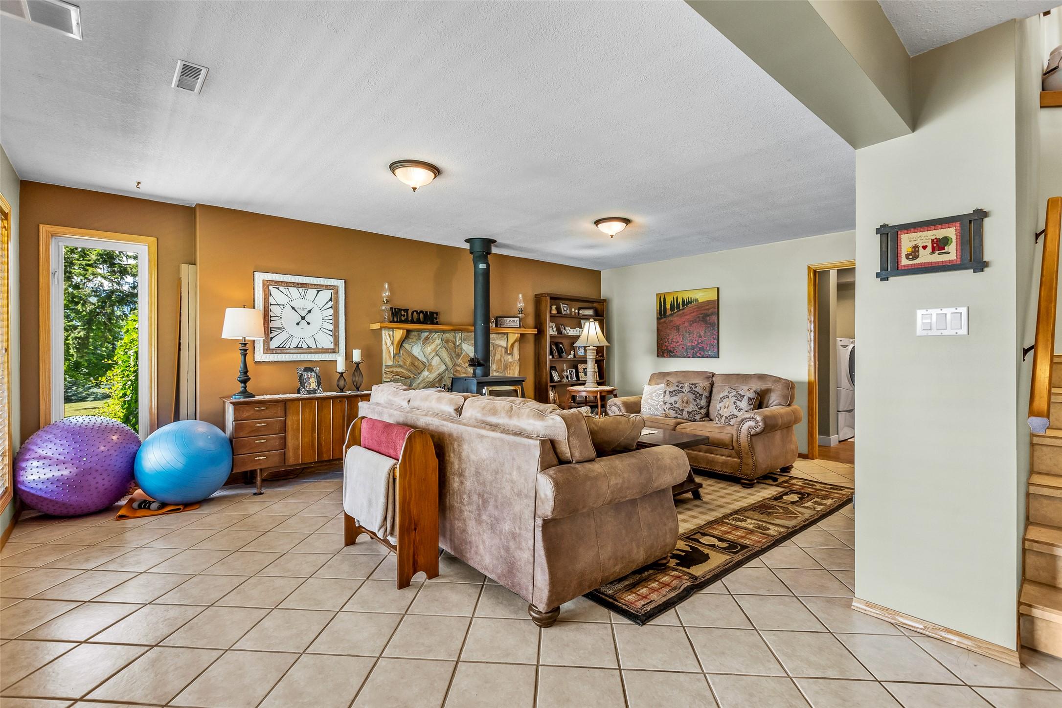 850 Packing Shed Road, Creston, BC