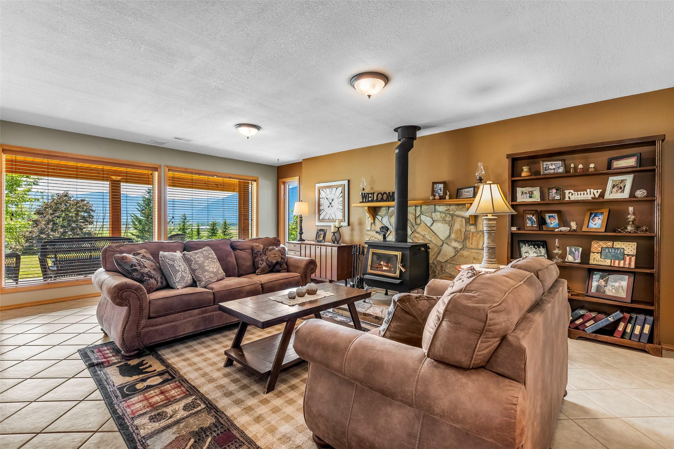 850 Packing Shed Road, Creston, BC