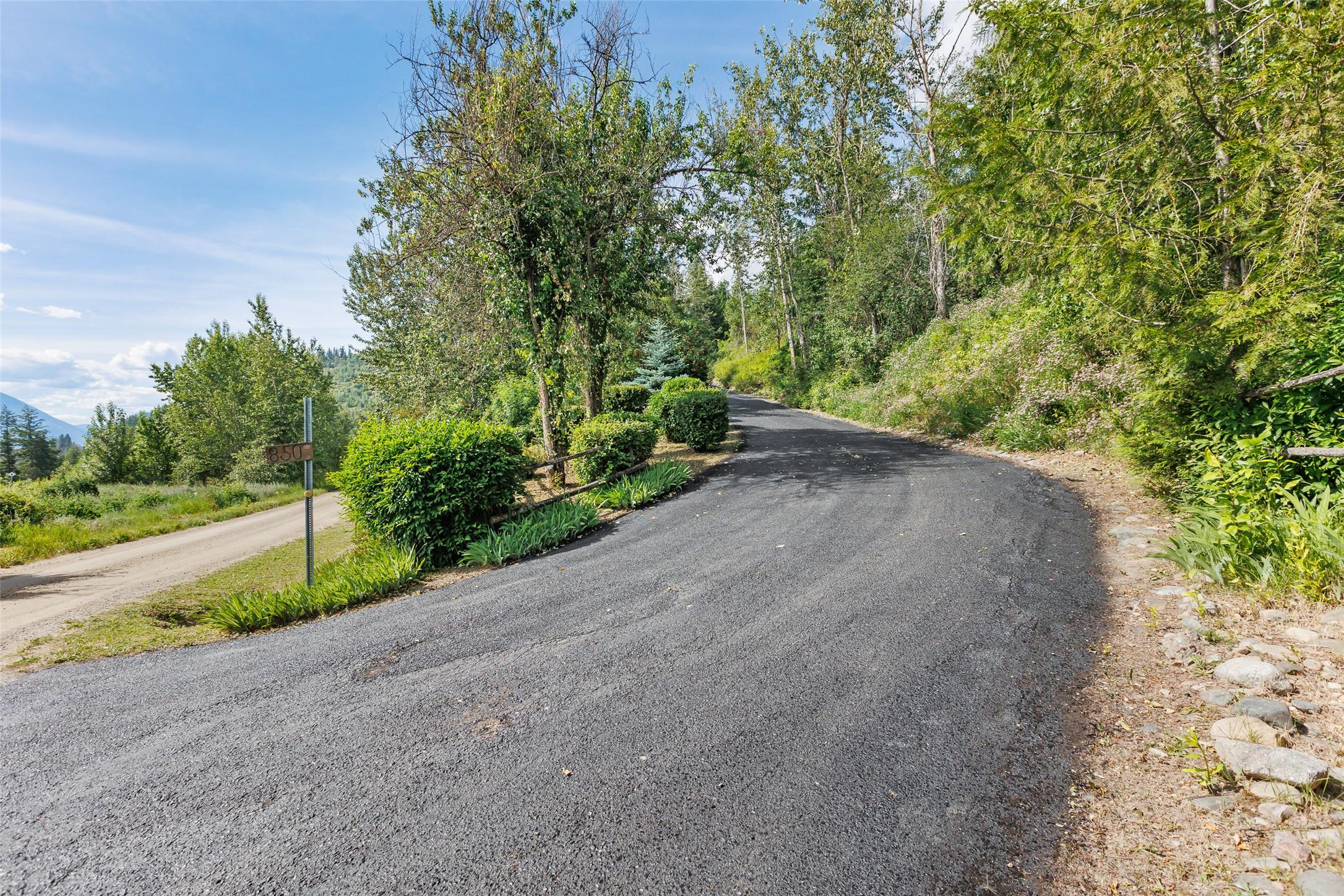 850 Packing Shed Road, Creston, BC