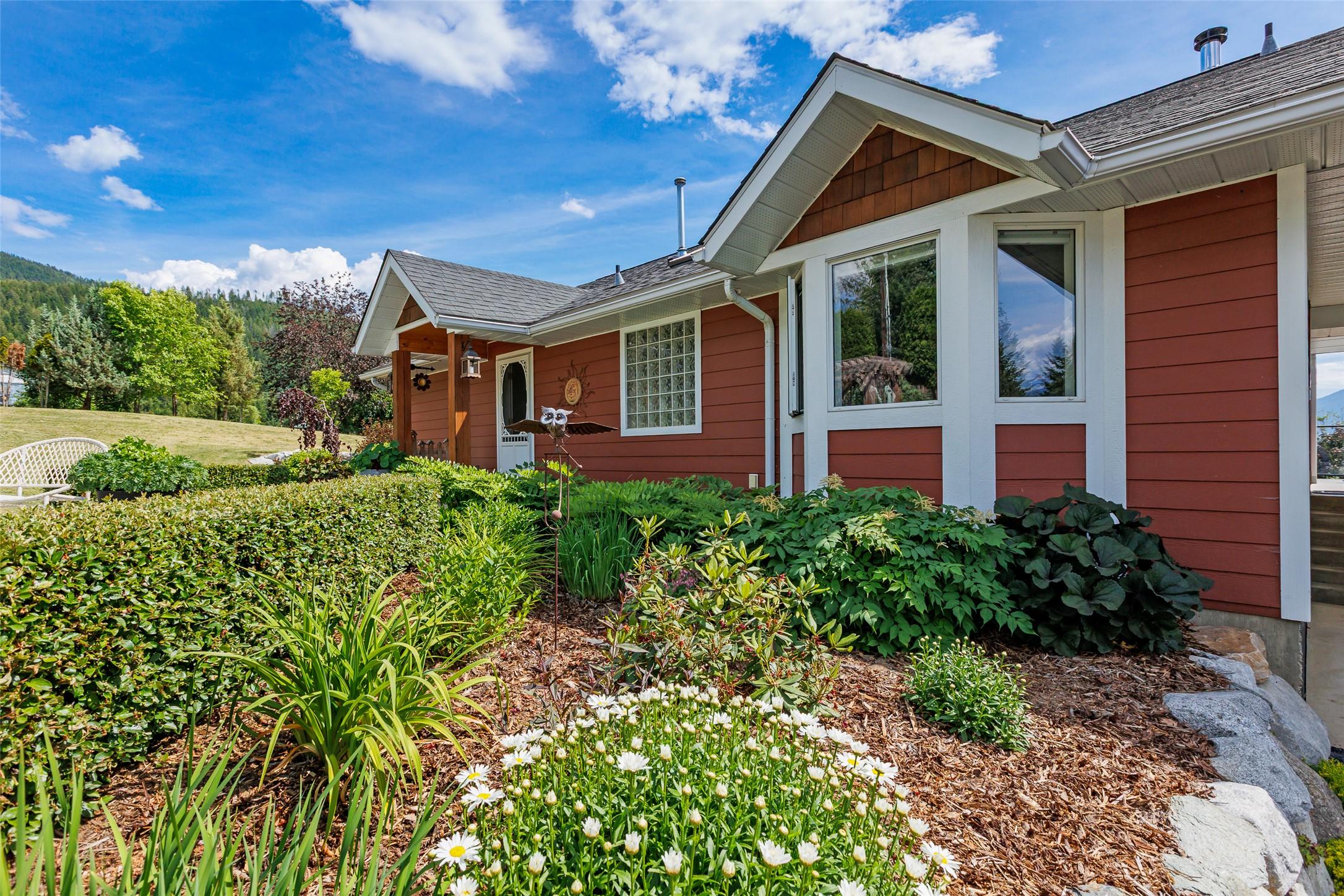 850 Packing Shed Road, Creston, BC