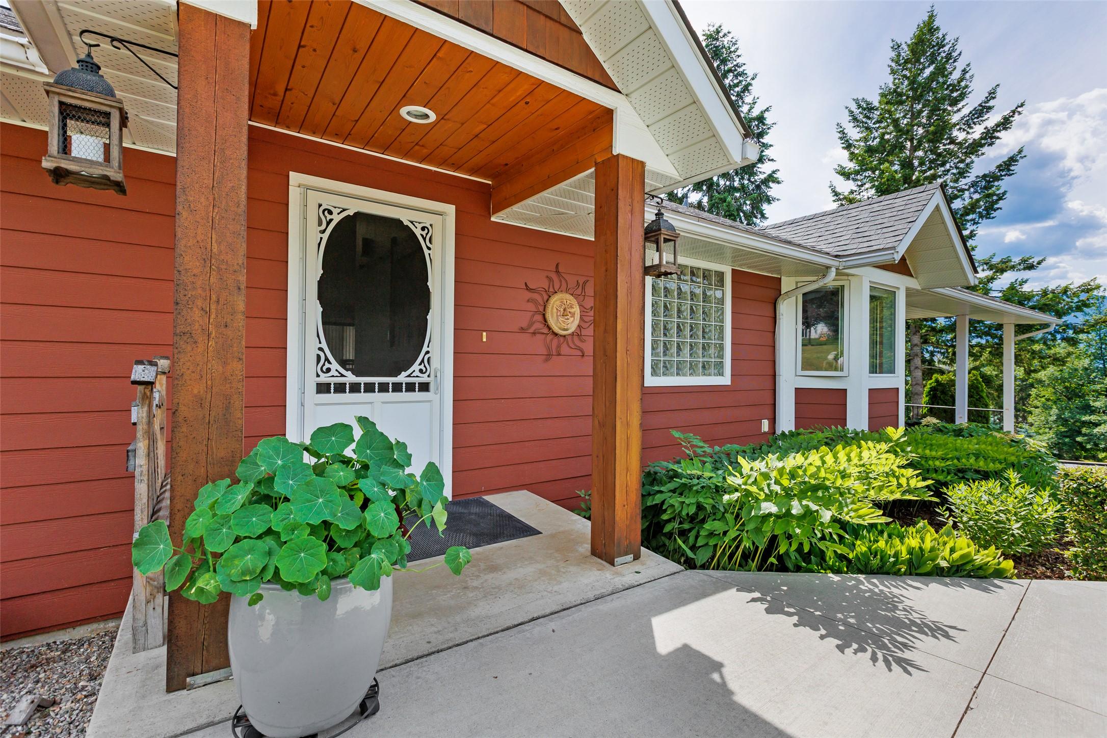 850 Packing Shed Road, Creston, BC