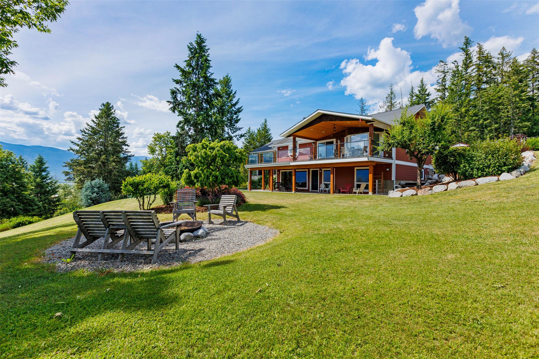 850 Packing Shed Road, Creston, BC