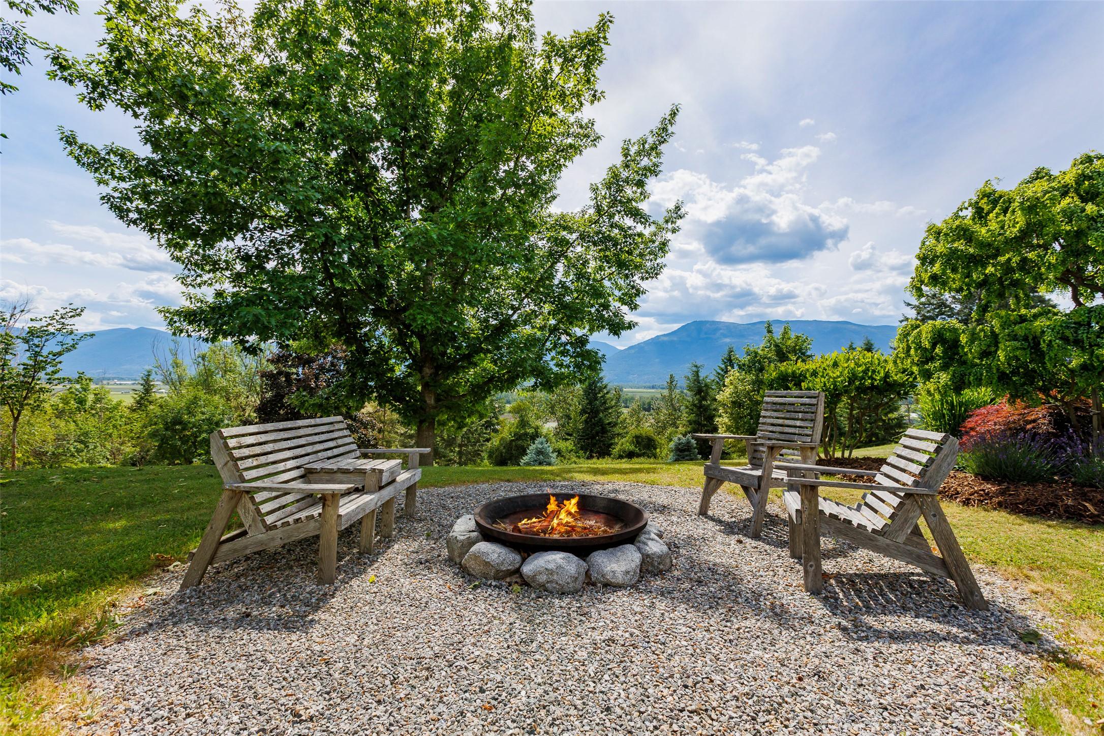 850 Packing Shed Road, Creston, BC