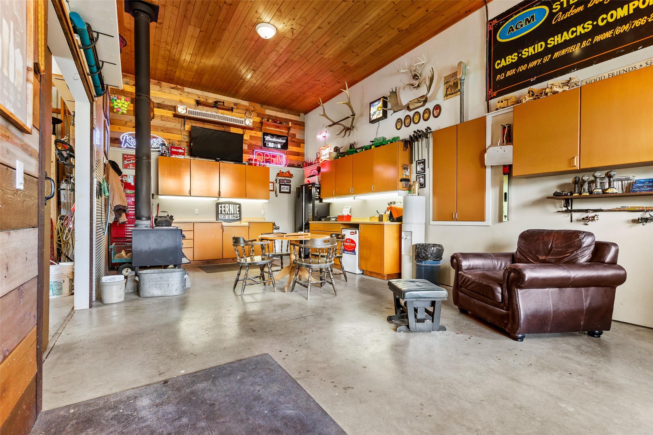 850 Packing Shed Road, Creston, BC