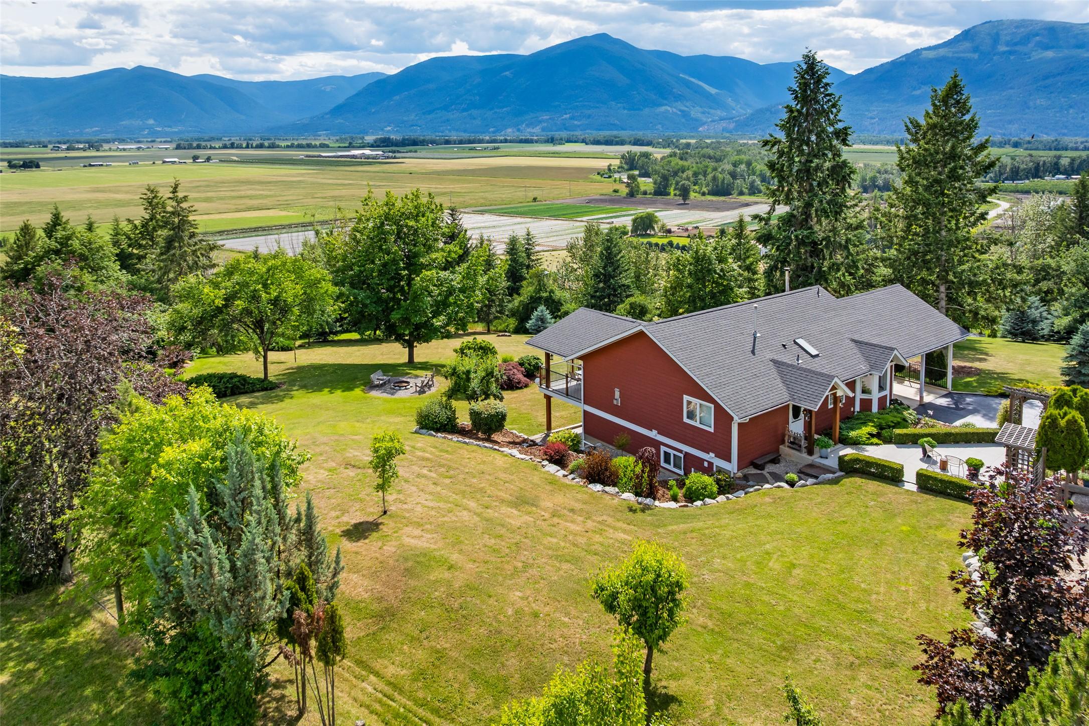 850 Packing Shed Road, Creston, BC