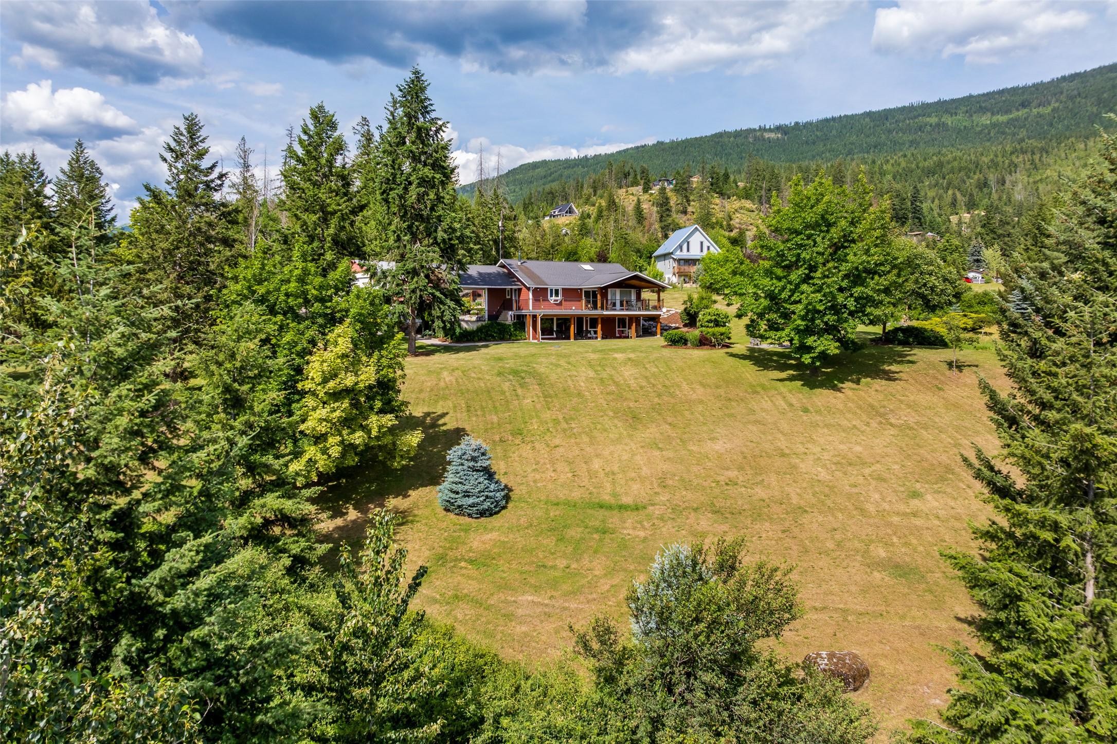 850 Packing Shed Road, Creston, BC
