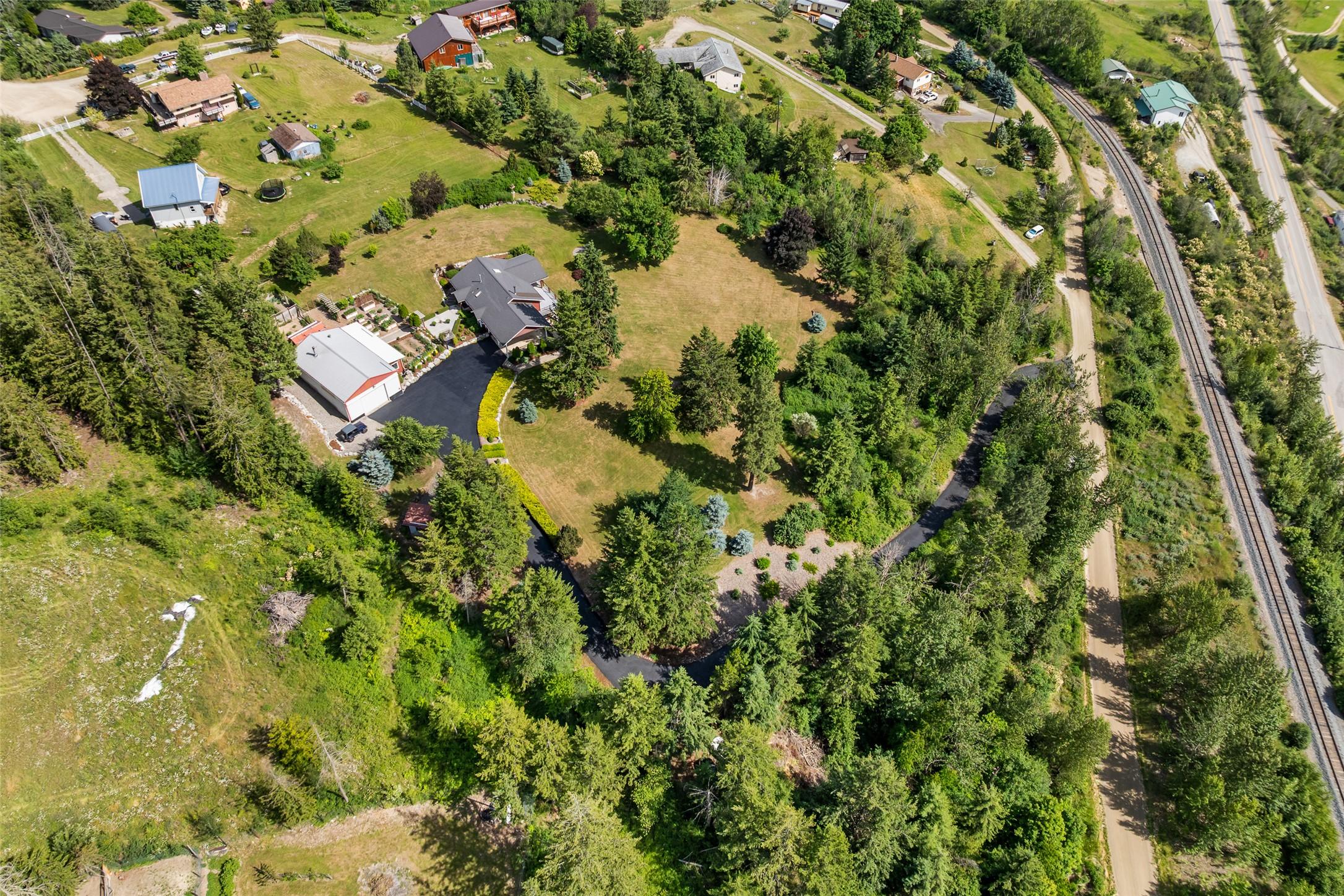 850 Packing Shed Road, Creston, BC