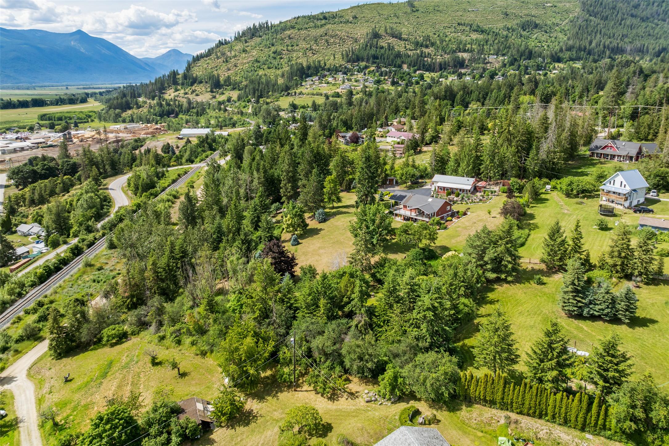 850 Packing Shed Road, Creston, BC