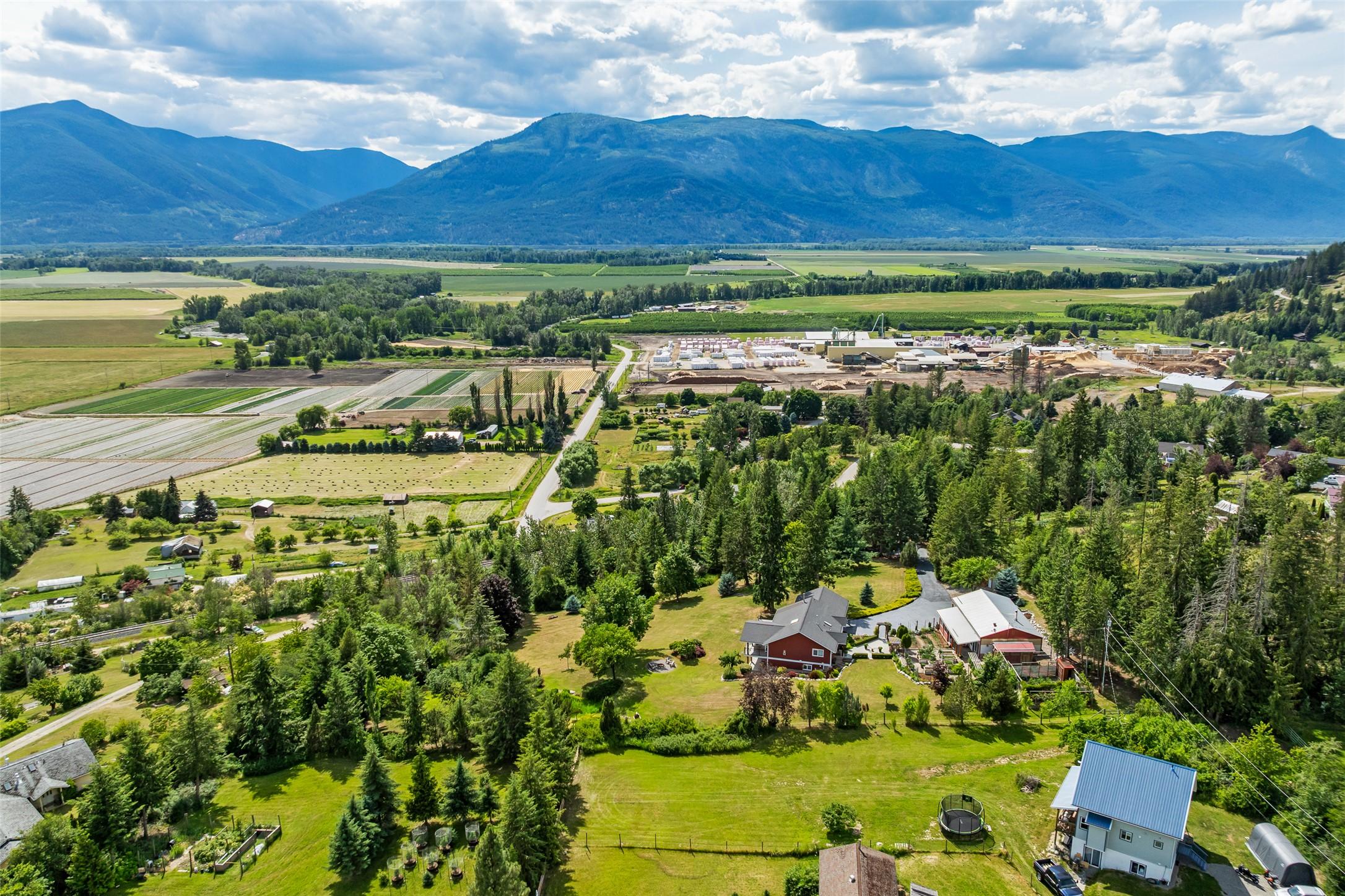 850 Packing Shed Road, Creston, BC