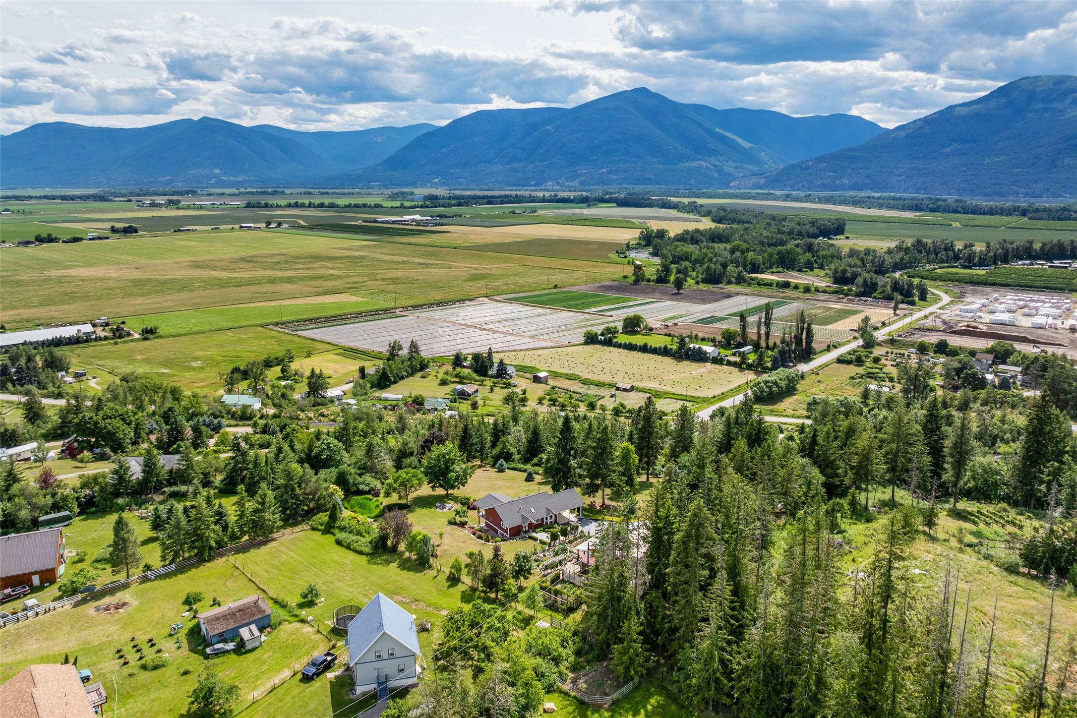 850 Packing Shed Road, Creston, BC