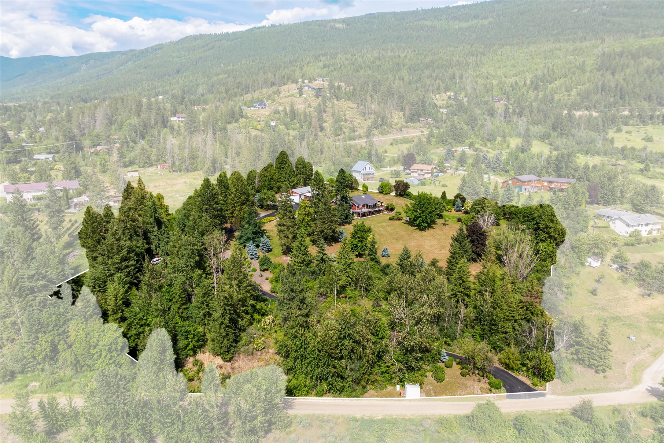 850 Packing Shed Road, Creston, BC
