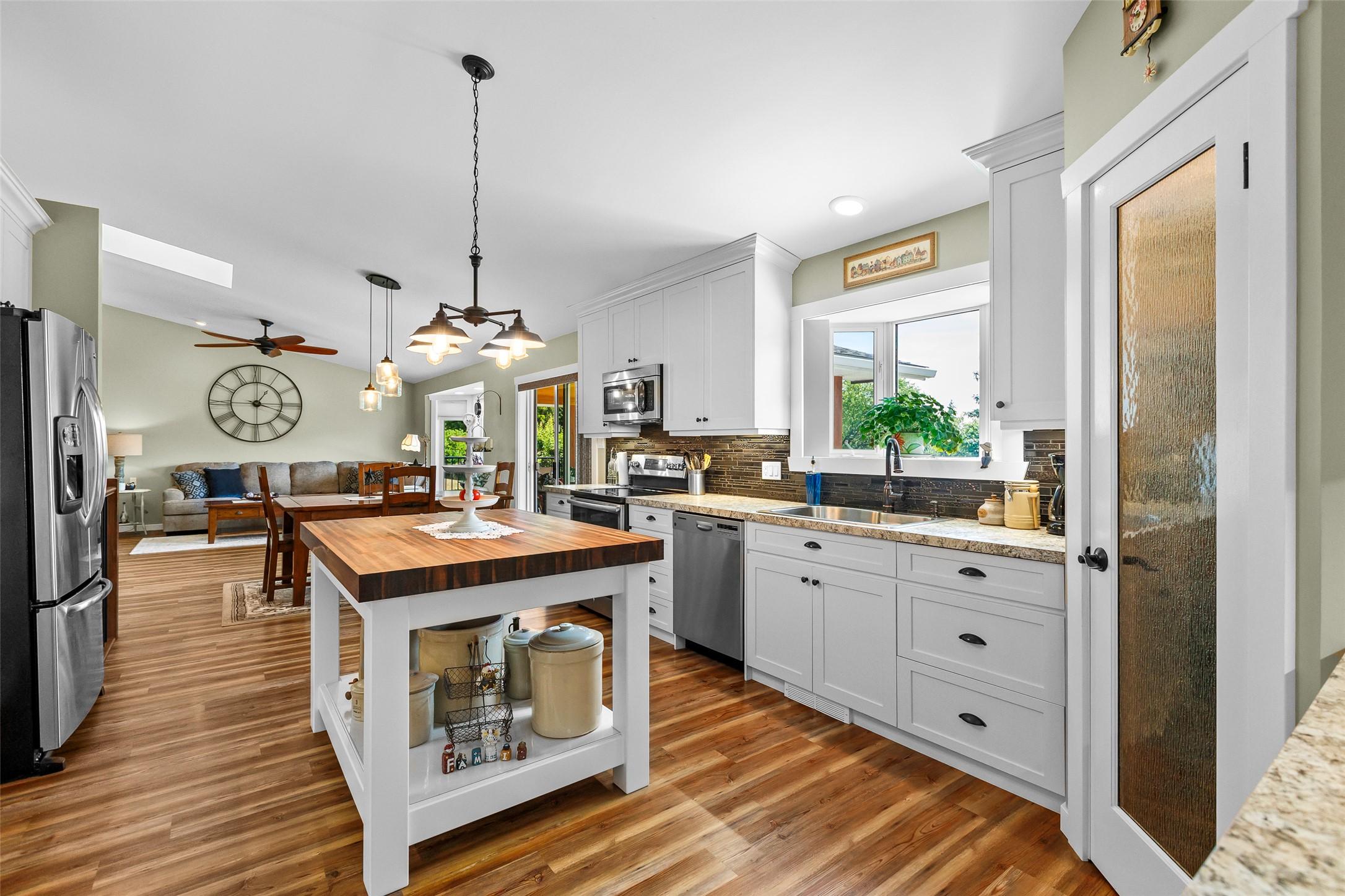 850 Packing Shed Road, Creston, BC