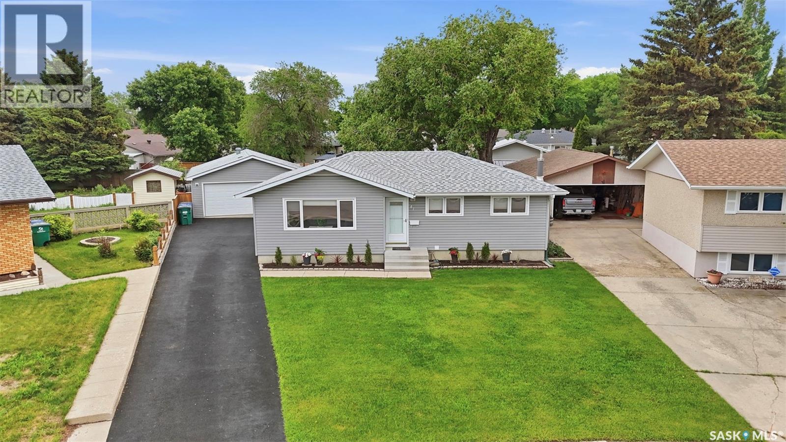 41 Klaehn Crescent, Saskatoon, SK